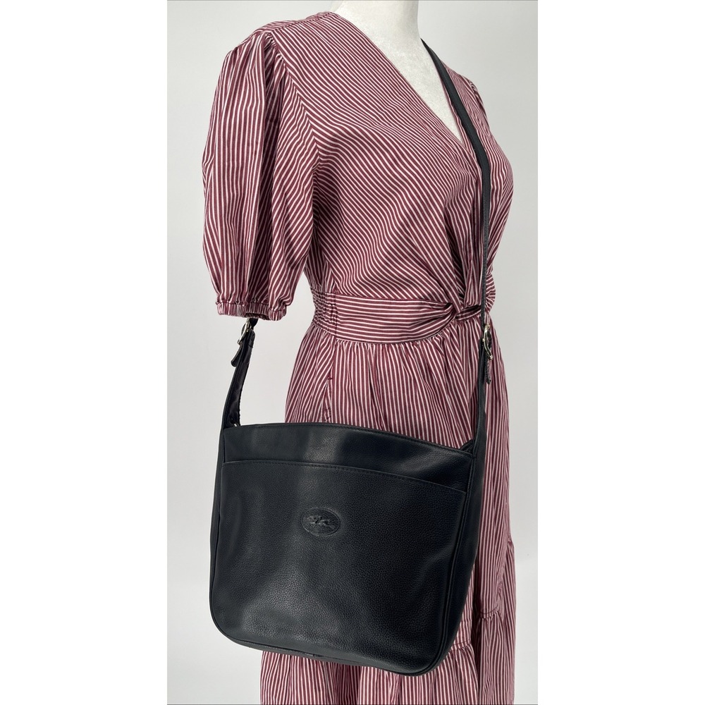 Longchamp Shoulder Crossbody Bag Black Leather Grain Horse Logo France Classic